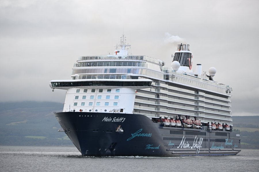 MEIN SCHIFF 3