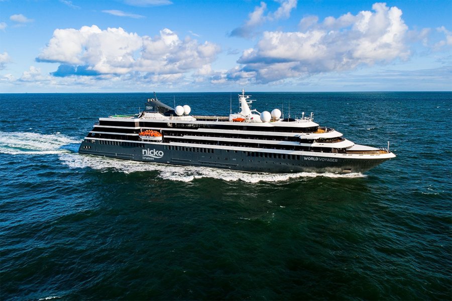  WORLD VOYAGER and  Specifications